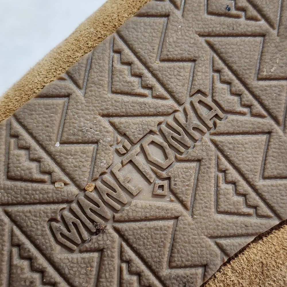 Minnetonka Leather Faux Fur Lined Moccasin Slippers 8 Western Minimalist Cabin - Picture 8 of 8